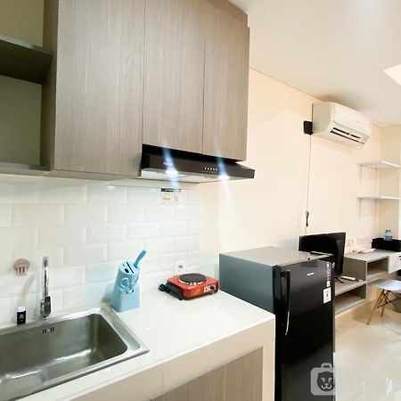 Cozy Studio Room At Pollux Chadstone Apartment By Travelio Cikarang Esterno foto